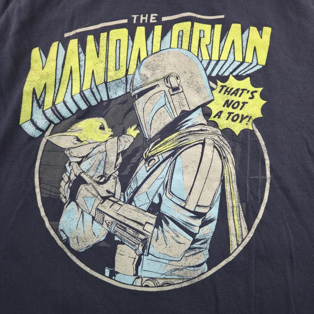 Star Wars The Mandalorian Graphic T-Shirt Mens Medium Navy Blue Grogu Mad Engine